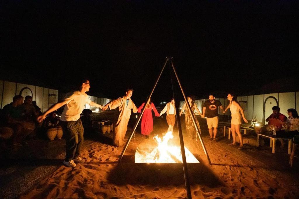 Merzouga Sahara Luxury Camp Екстериор снимка