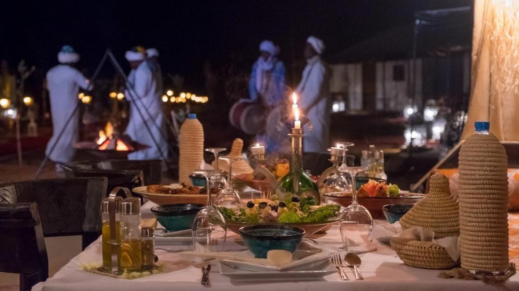Merzouga Sahara Luxury Camp Екстериор снимка